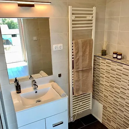 Finfera Villa *