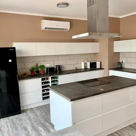 Finfera Villa Balatonboglar